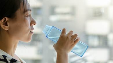喝水能夠幫助減肥？喝多少？看這篇文章就夠了